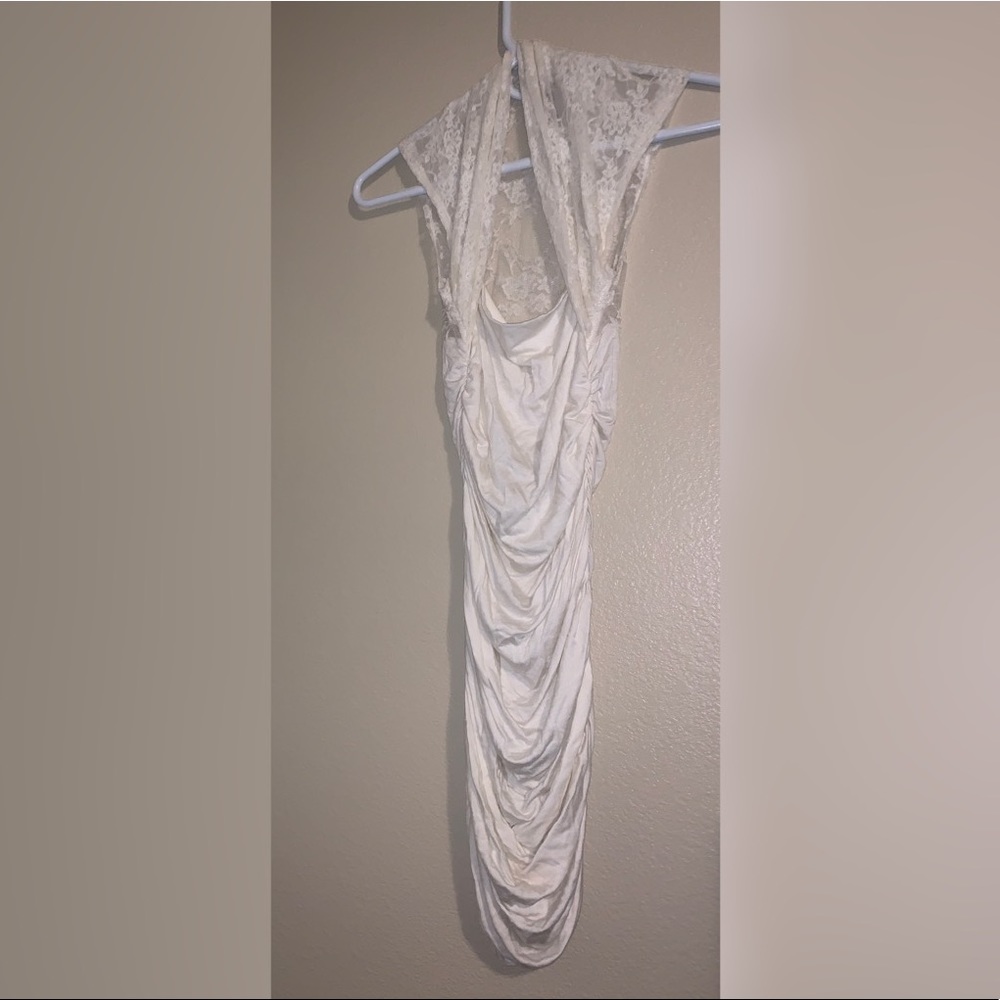 Love Culture-laced collar ruched dress.